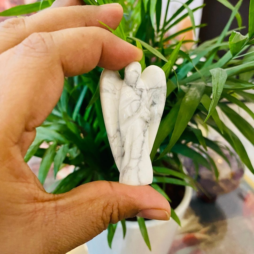 Anti-anger Howlite Angel ( Small )